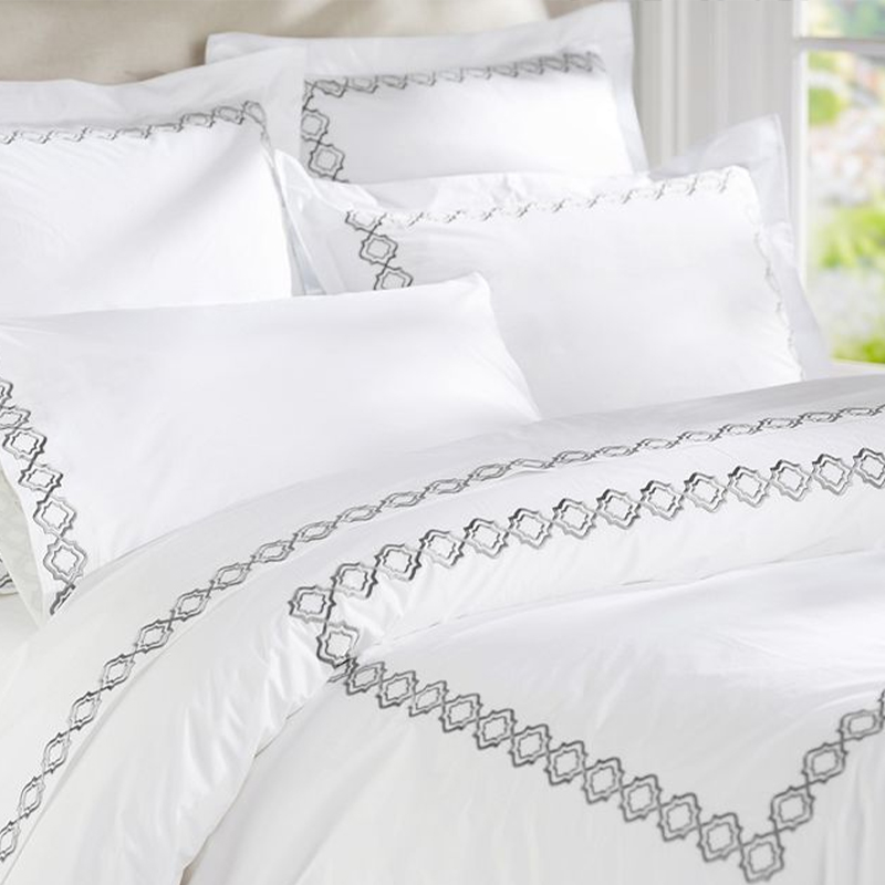 Luxusný satén 400T vyšívaný hotel Hotel Cover Set s vankúšom
