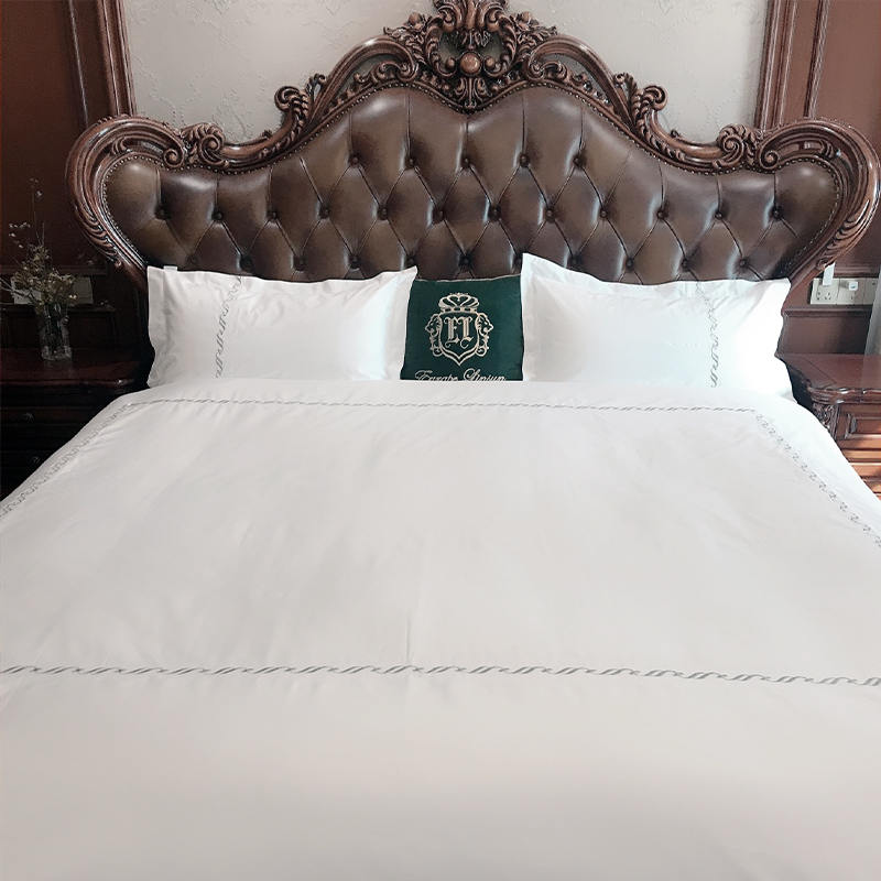 Hotel vyšívaný podstielka sada obyčajná saténová tkanina Pure Cotton T300